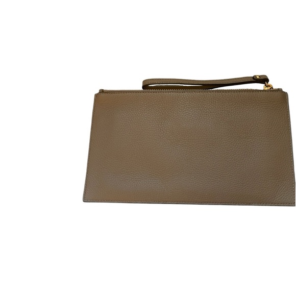 Michael Kors leather Tan Large Zip Clutch Wallet Wristlet NWOT. - Picture 2 of 6